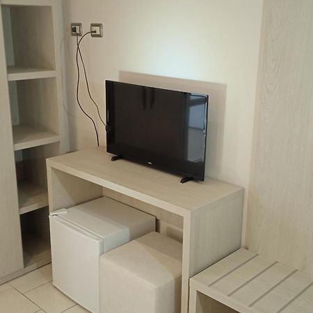 Hotel Stefan Room & Breakfast Гатео а Маре Екстериор снимка