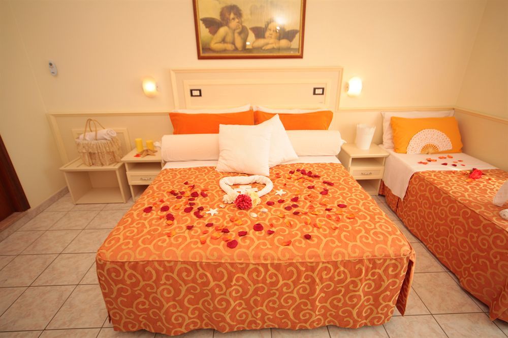 Hotel Stefan Room & Breakfast Гатео а Маре Екстериор снимка