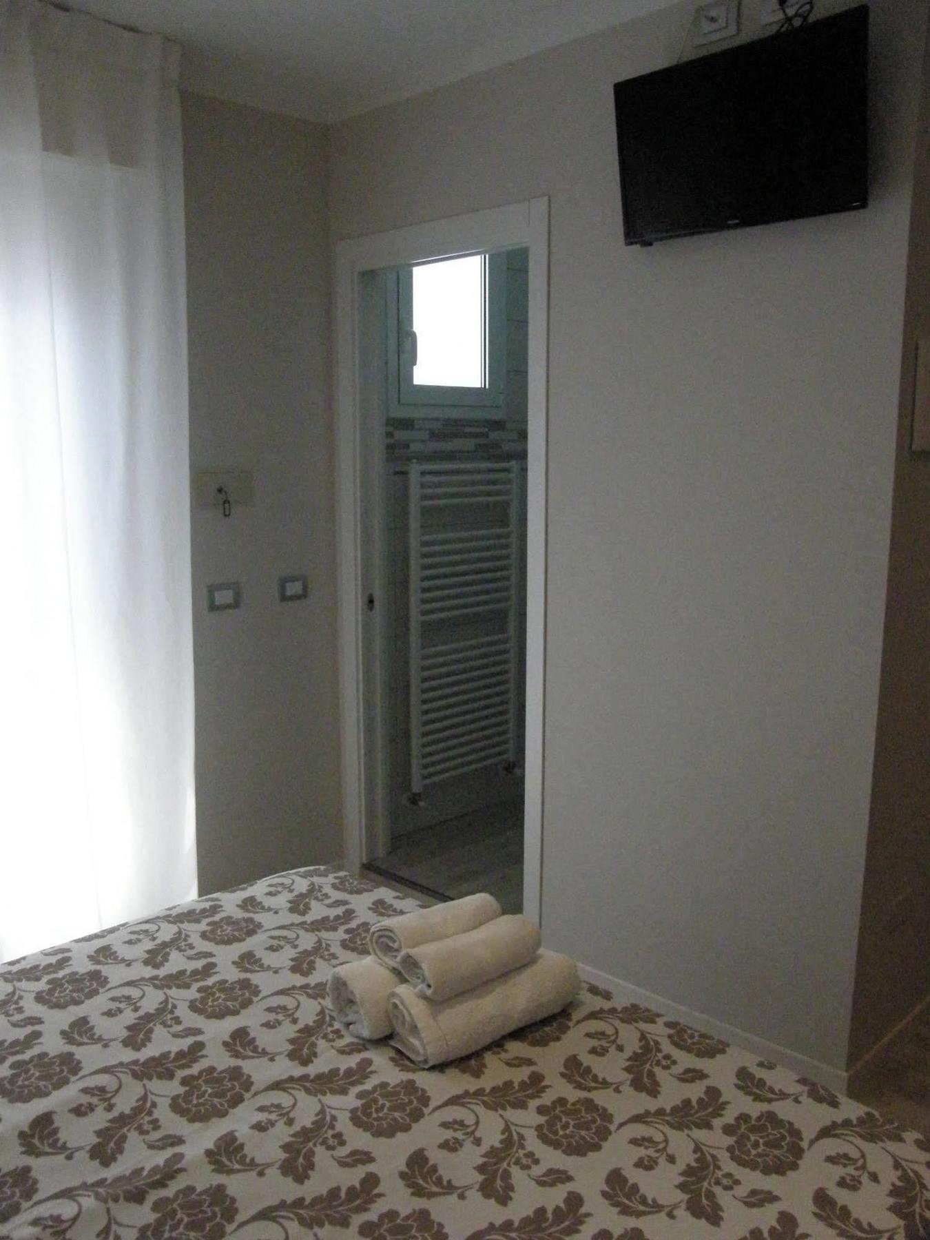 Hotel Stefan Room & Breakfast Гатео а Маре Екстериор снимка